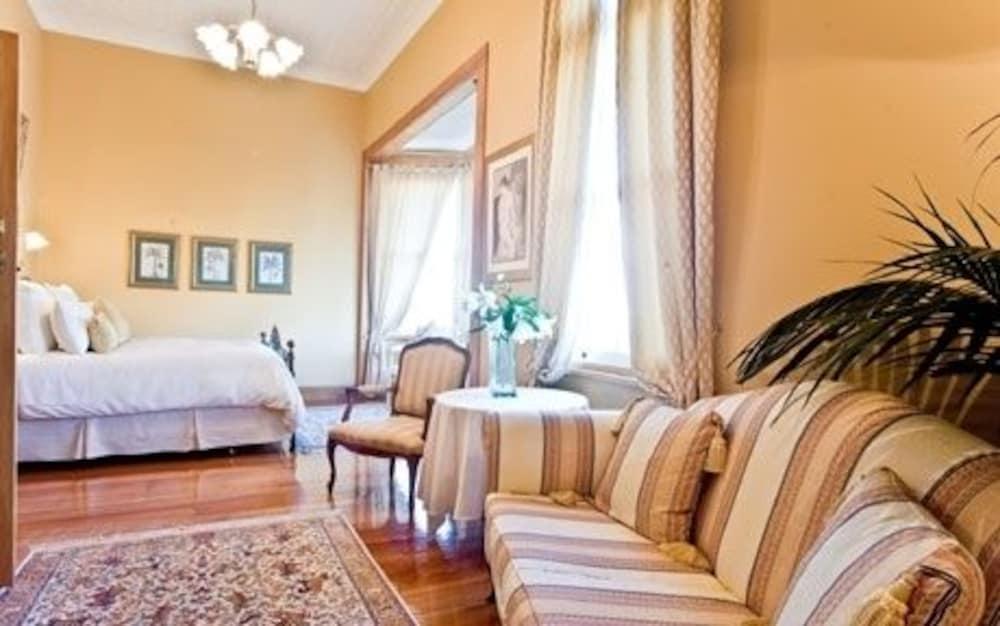 Mchardy Lodge Нейпиър Екстериор снимка